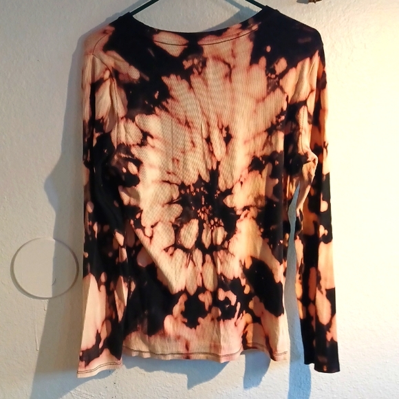 . Tops - ♻️tie dye♻️